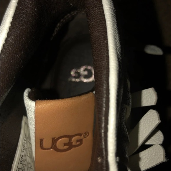 Ugg boots & Ugg shoes - Picture 1 of 8